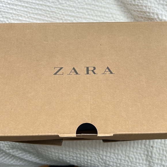 Zara Blue Suede Heels - Picture 4 of 4